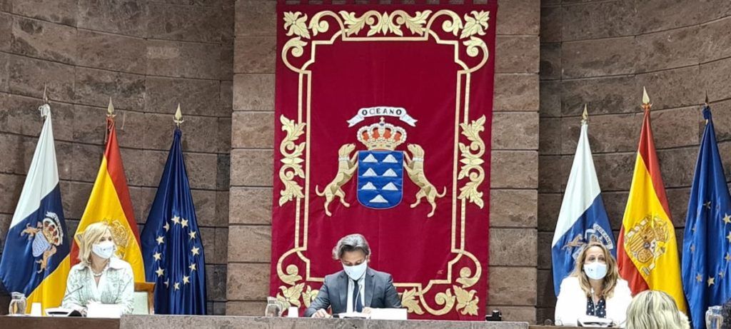 Recepción oficial en el Parlamento Canario