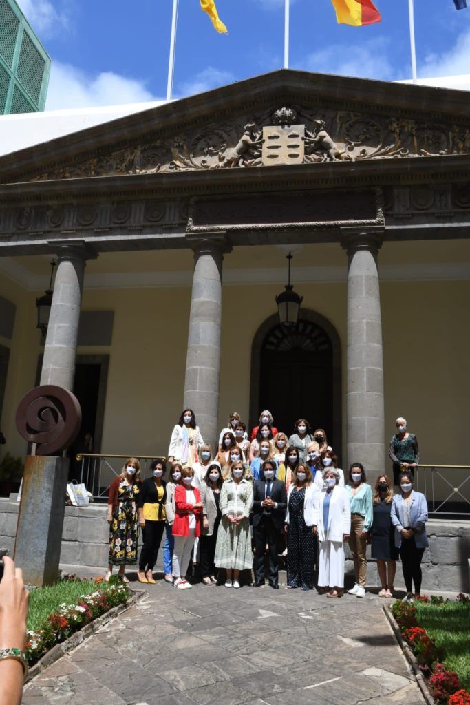 Recepción oficial en el Parlamento Canario